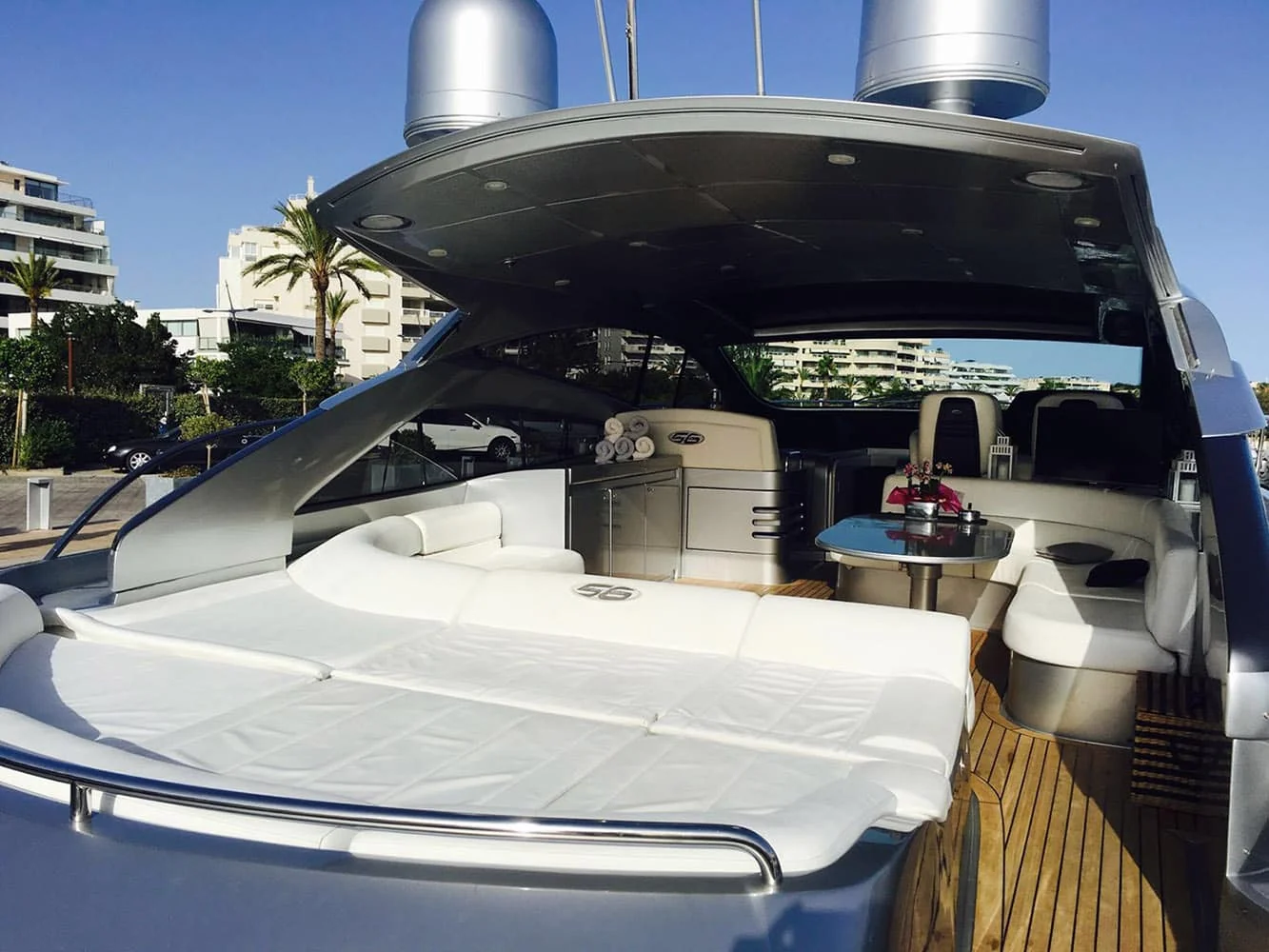 Pershing 56 - photo 5 yacht charter Mykonos