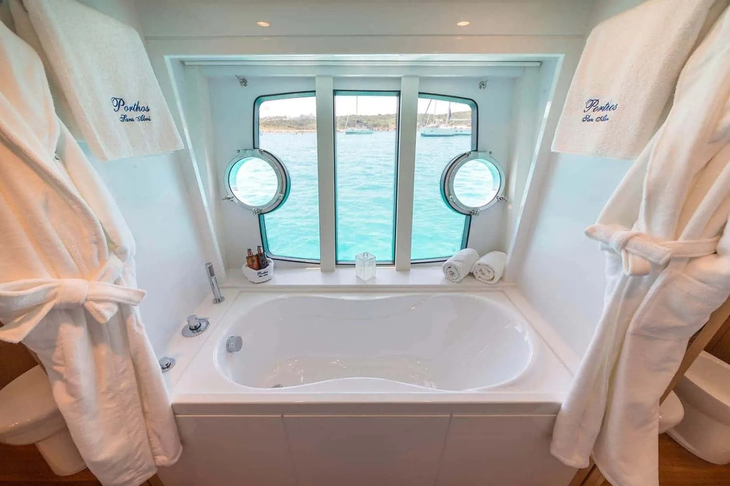 PORTHOS - photo 29 yacht charter Mykonos
