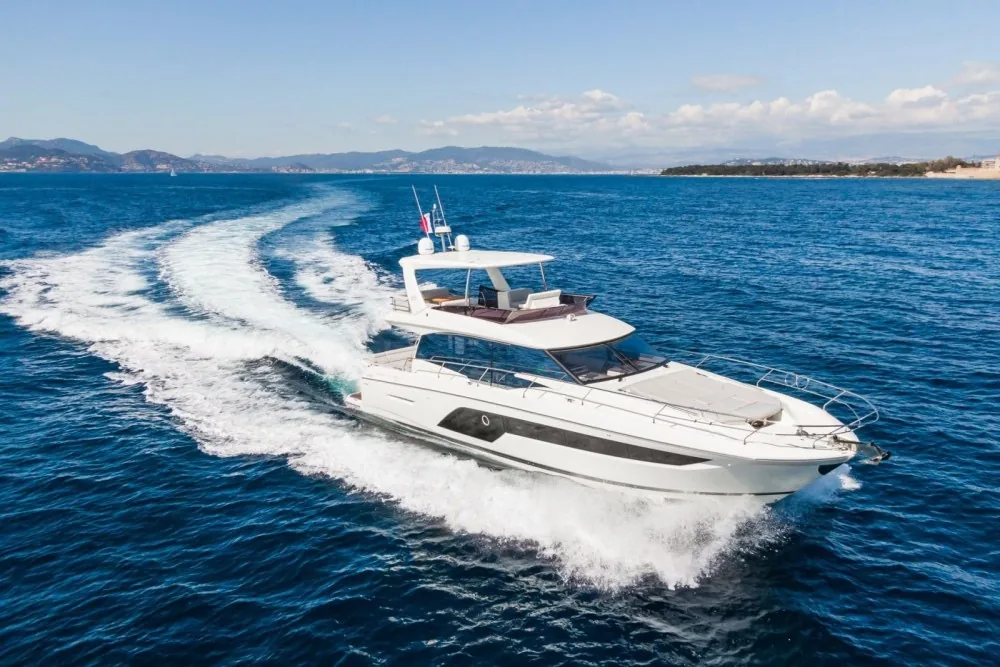 Prestige 590 - yacht charter Mykonos