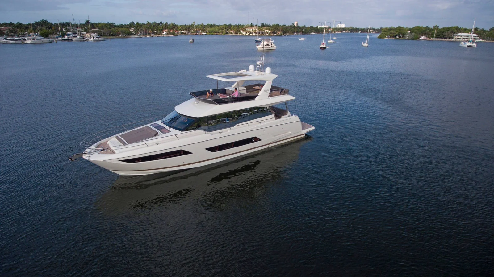 Prestige 680 - photo 14 yacht charter Mykonos