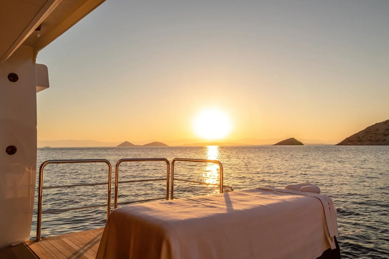 PROJECT X - photo 26 yacht charter Mykonos