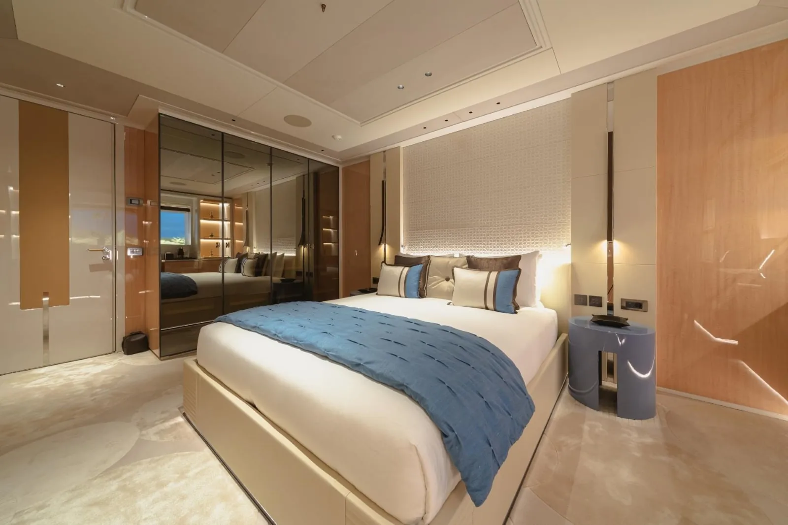 PROJECT X - photo 48 yacht charter Mykonos