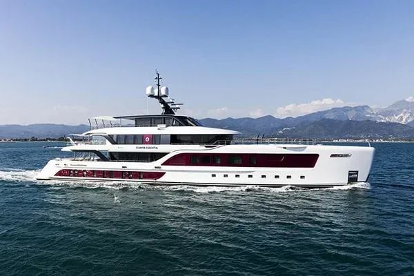QUINTA ESSENTIA - yacht charter Mykonos