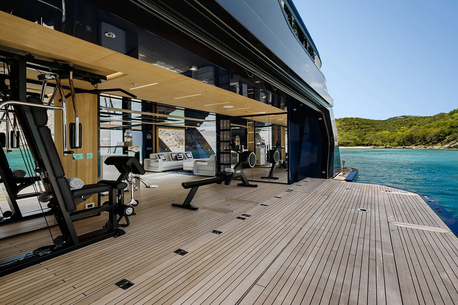 RESILIENCE - photo 15 yacht charter Mykonos