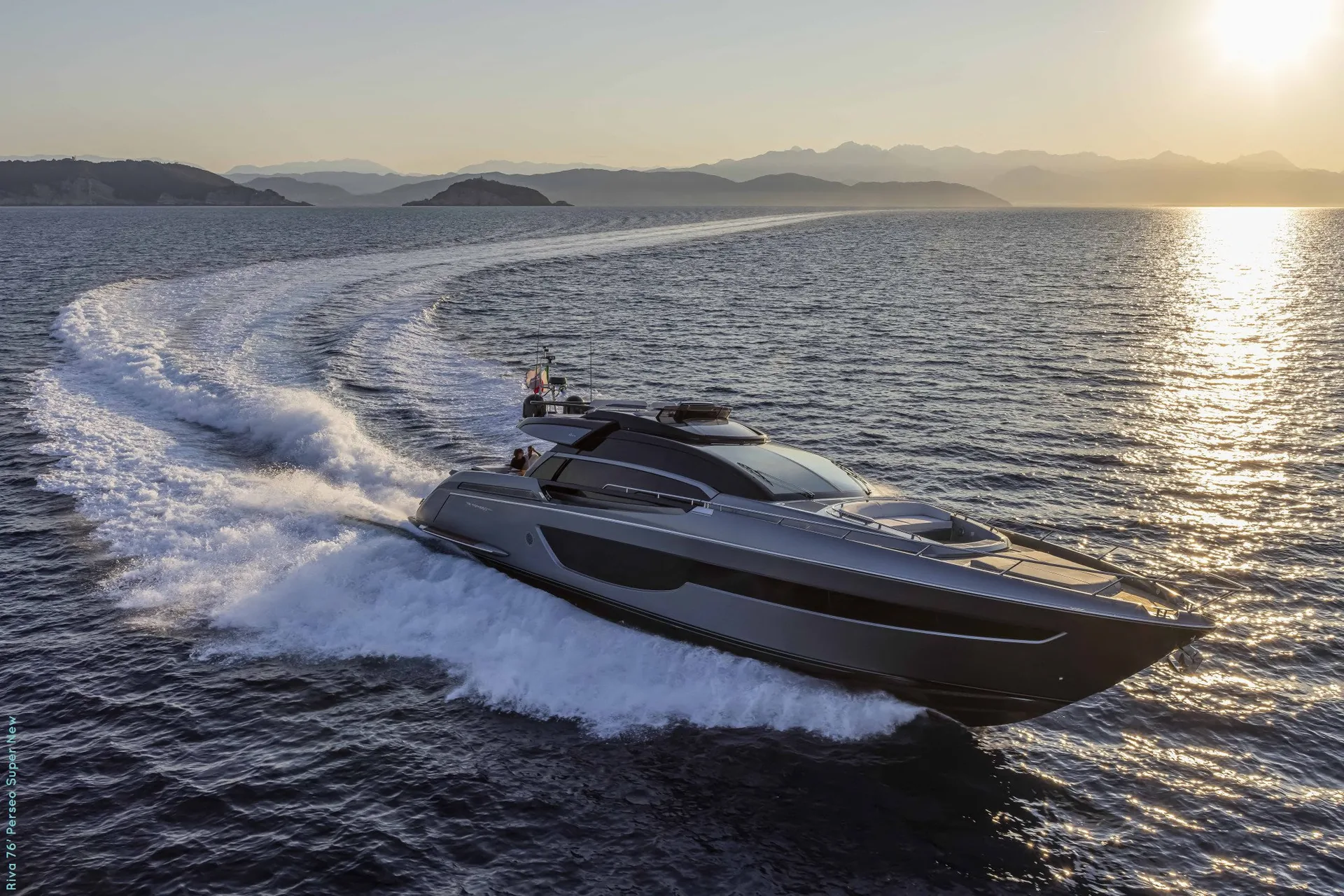 Riva 76 - photo 4 yacht charter Mykonos