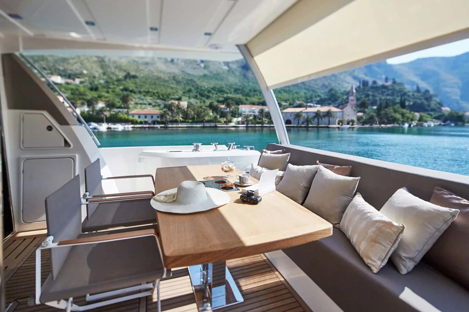 ROMY ONE - photo 9 yacht charter Mykonos