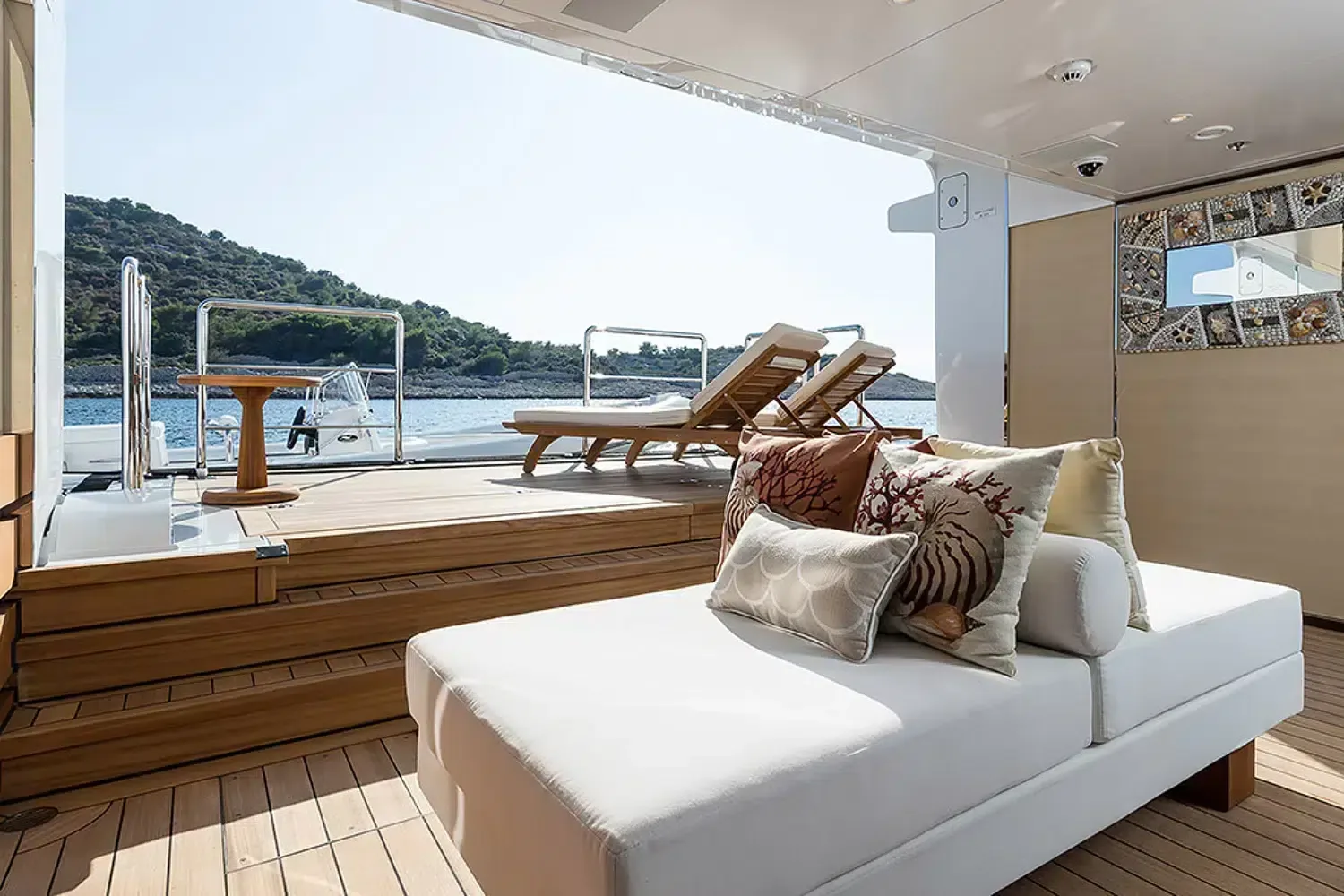 SAMURAI - photo 6 yacht charter Mykonos