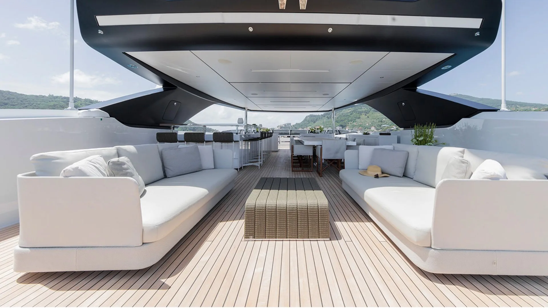 SEVEN SINS - photo 6 yacht charter Mykonos
