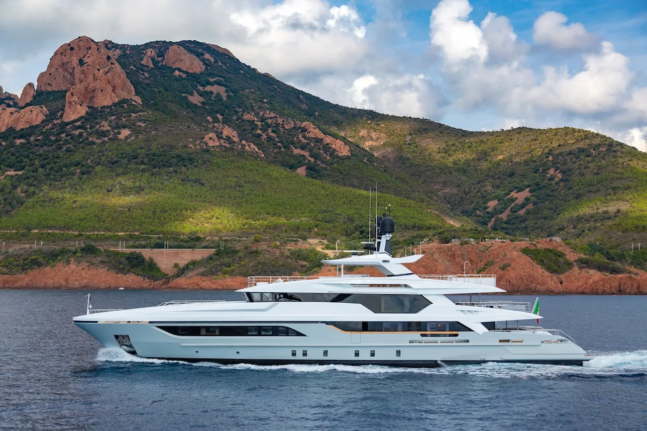SILVER FOX - photo 3 yacht charter Mykonos