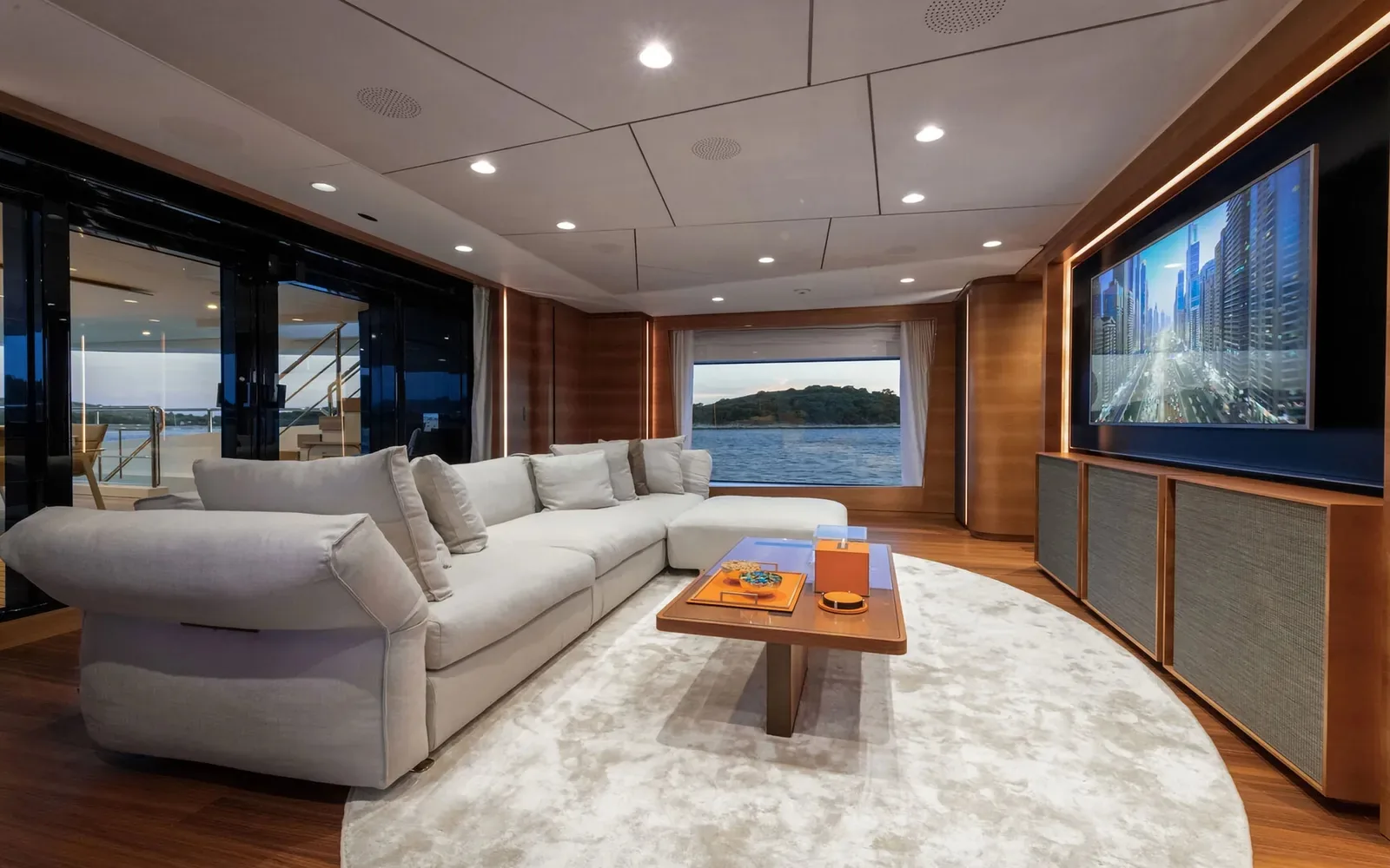 SILVER FOX - photo 20 yacht charter Mykonos