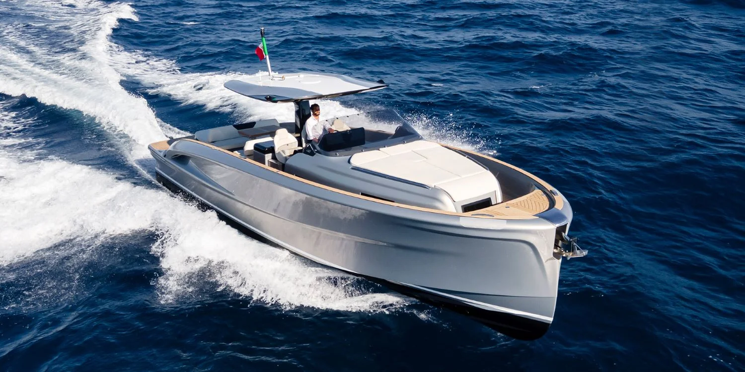 Solaris Power 40 - photo 4 yacht charter Mykonos