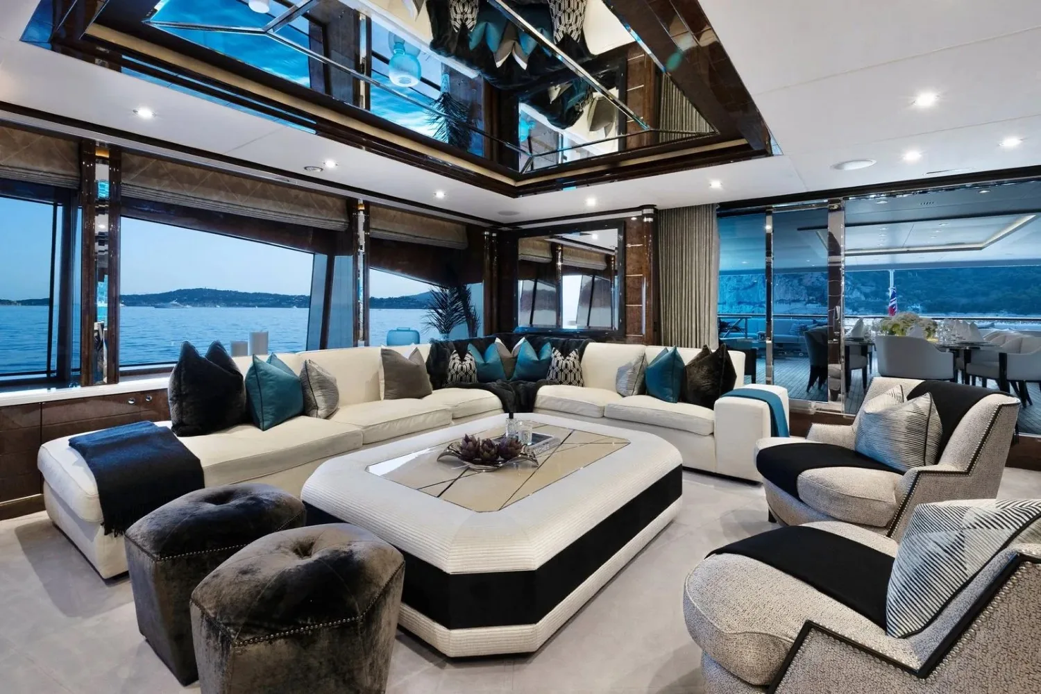 SOUNDWAVE - photo 41 yacht charter Mykonos