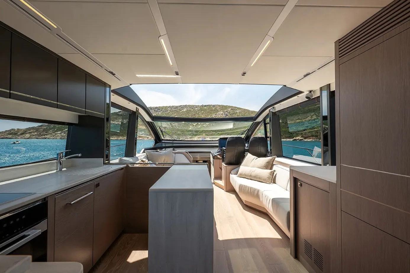 SUNSEEKER PREDATOR 65 - photo 6 yacht charter Mykonos