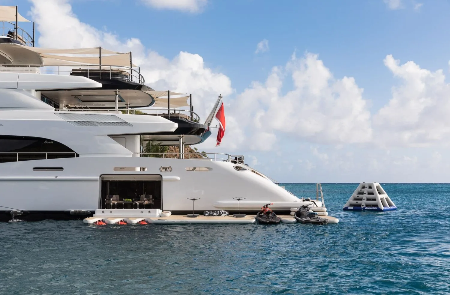 TRIUMPH - photo 8 yacht charter Mykonos