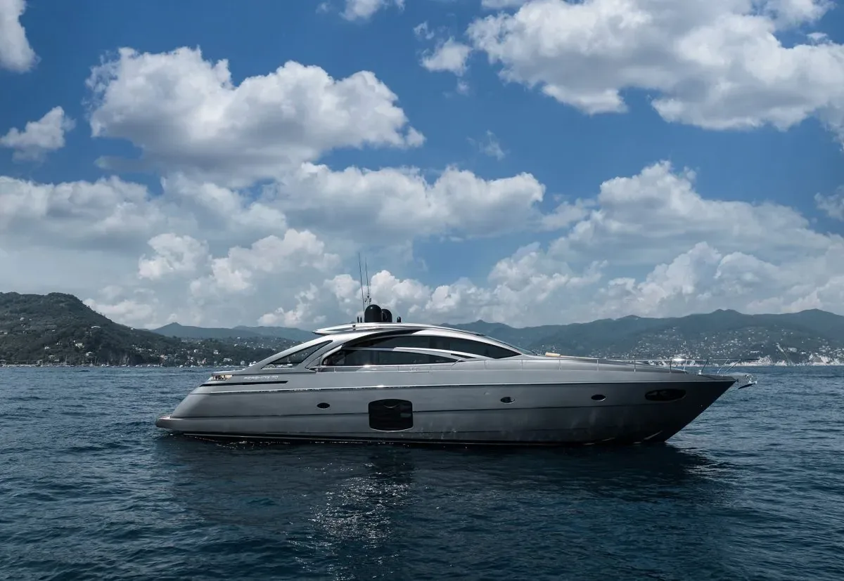 VELES - photo 11 yacht charter Mykonos