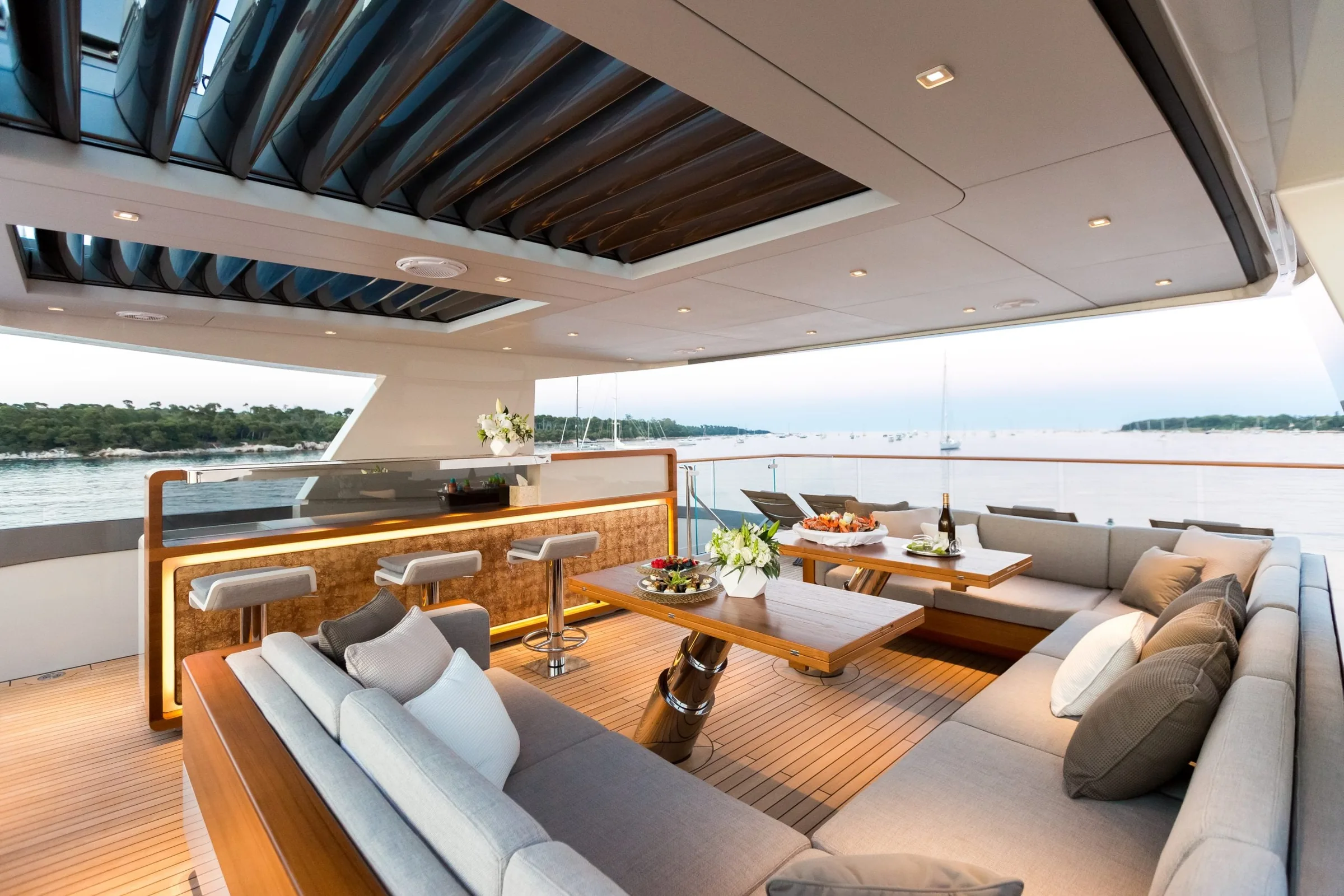 VERTIGE - photo 21 yacht charter Mykonos