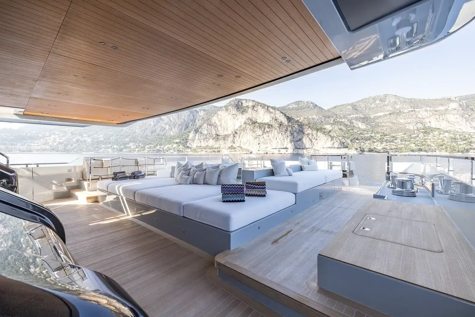 VIRTUOSITY - photo 3 yacht charter Mykonos