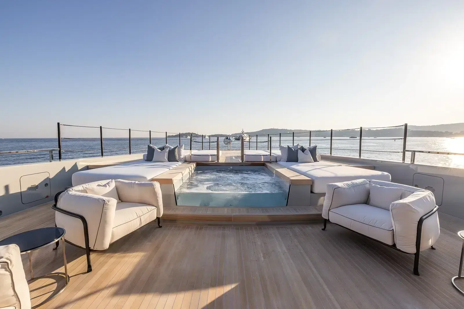 VIRTUOSITY - photo 8 yacht charter Mykonos