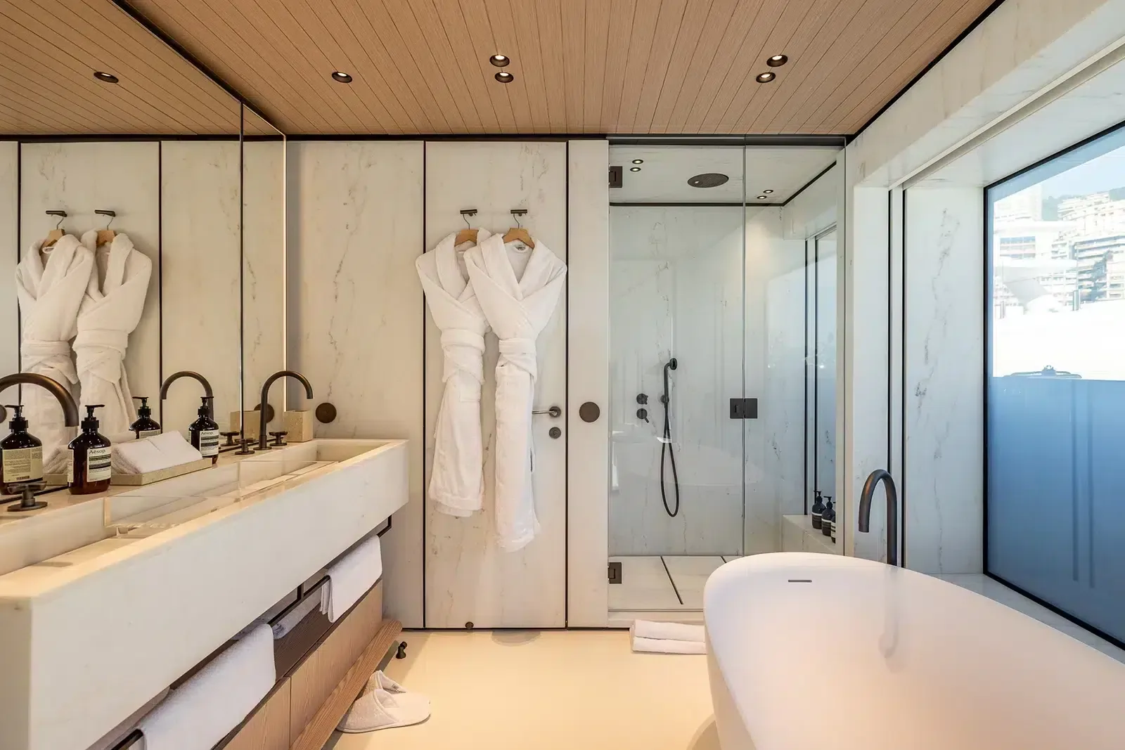 VIRTUOSITY - photo 32 yacht charter Mykonos