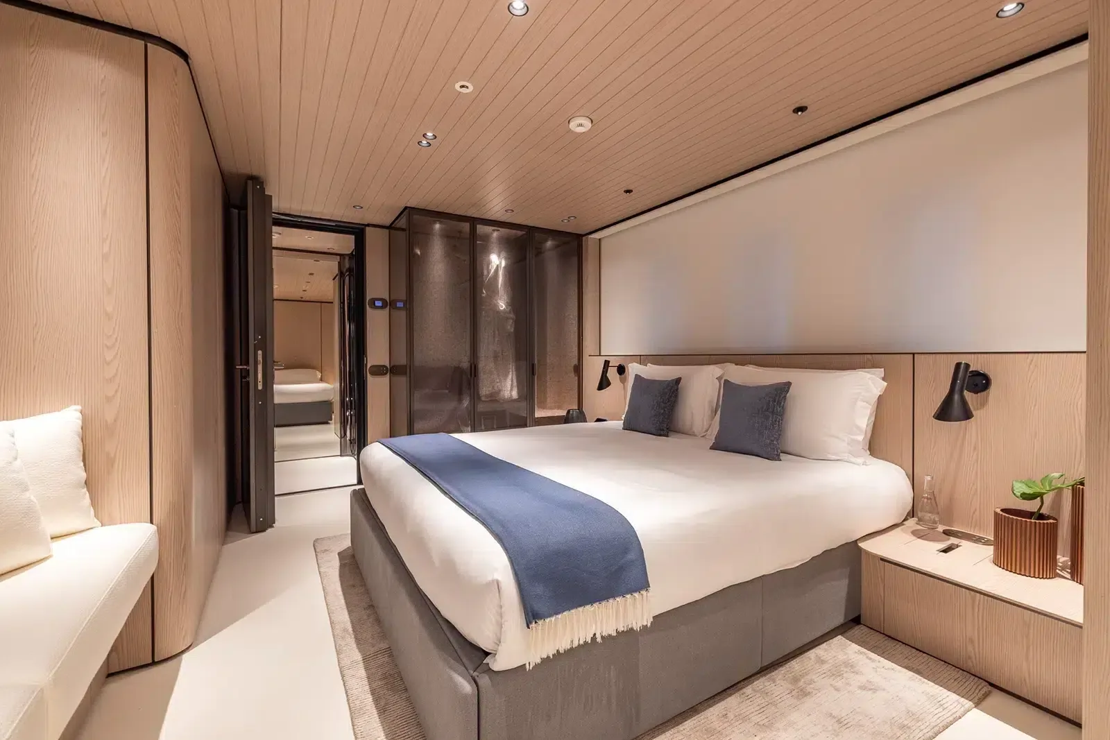 VIRTUOSITY - photo 38 yacht charter Mykonos